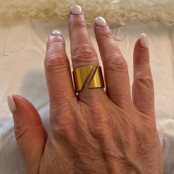 Gold Geometric Ring - Picture 2 of 5
